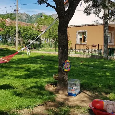 долината на вълчицата The Wolf Madzharovo